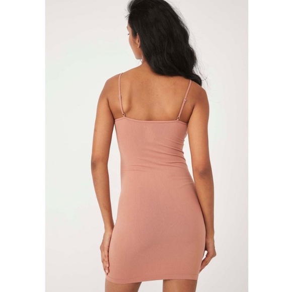🛍️ NWT FREE PEOPLE INTIMATELYSEAMLESS MINI SLIP - Picture 2 of 5